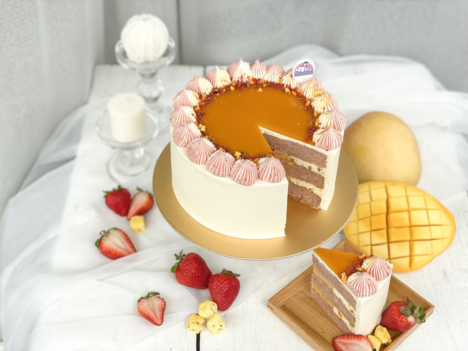 Sweet Celebration: Custom Birthday Cake Designs